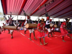 राष्ट्रपति के समक्ष बास्तानार के युवाओं ने ‘गौर नृत्य’ से बिखेरे अद्भुत लोक-रंग