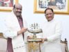 लोकसभा अध्यक्ष श्री ओम बिरला ने मुख्यमंत्री श्री विष्णु देव साय से की सौजन्य भेंट
