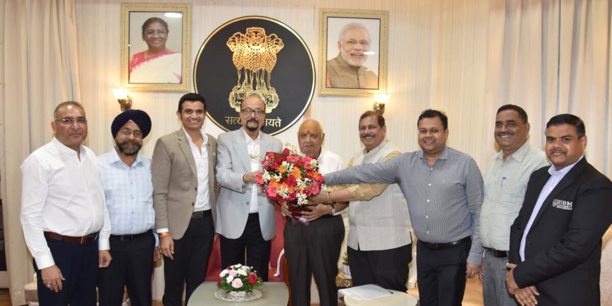 राज्यपाल श्री डेका से निजी विश्वविद्यालयों के पदाधिकारियों ने की भेंट