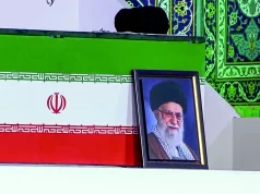 Tehran की सड़कों पर Khamenei के लिए उमड़ा जनसैलाब, ‘अमेरिका मुर्दाबाद’ के नारों से गूंजा ईरान