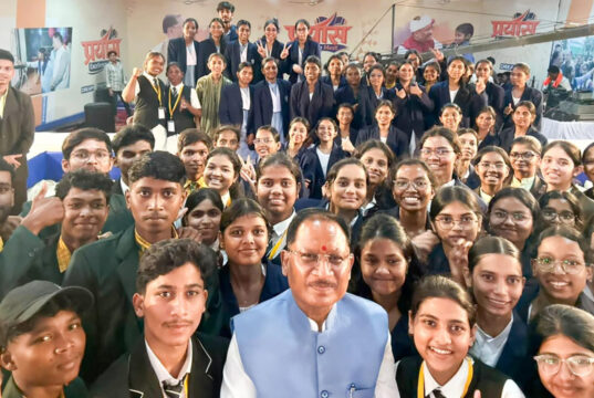 शिक्षा से विकसित छत्तीसगढ़ तक: मुख्यमंत्री श्री साय ने नीट क्वालीफाई विद्यार्थियों के साथ साझा किया भविष्य का रोडमैप