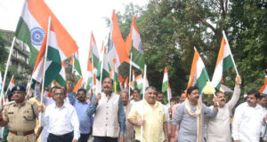 शान से लहराया तिरंगा, देशभक्ति के रंग में रंगा शहर अम्बिकापुर