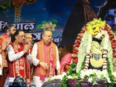 मुख्यमंत्री श्री विष्णु देव साय ने भगवान शिव का रुद्राभिषेक कर प्रदेशवासियों के सुख-समृद्धि और खुशहाली की कामना की