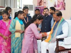 ’महतारी के आशीष से, राखी के विश्वास से मुख्यमंत्री श्री विष्णु देव साय के नेतृत्व में महिलाओं के सम्मान, स्वावलंबन और आर्थिक सशक्तीकरण की दिशा में निरंतर पहल’