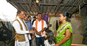 बाढ़ प्रभावित परिवारों के साथ पूरी संवेदनशीलता से खड़ी है सरकार : मुख्यमंत्री श्री विष्णु देव साय