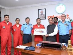 मुख्यमंत्री श्री विष्णु देव साय से भारतीय वायु सेना की सारंग हेलीकॉप्टर डिस्प्ले टीम ने की सौजन्य मुलाकात