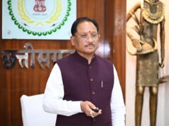मुख्यमंत्री श्री विष्णु देव साय ने बाबा कार्तिक उरांव की जन्मशताब्दी पर उनकी आदमकद प्रतिमा का किया अनावरण
